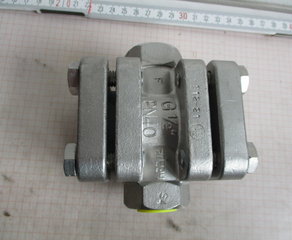 Индикатора потока
 (Plan 53B)
Durchfluss-Schauglas, Bauform 881
Gehäuse: 1.4408
Natron-Kalk-Glas DIN 8902
Dichtung: Graphit
max. 40 bar / 150°C
G 1/2