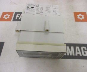 Индикатор процесса
Prozessanzeiger mit Steuereinheit RIA45
RIA45-A1A1+A2 Endress+Hauser