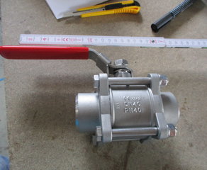 Шаровый кран
Kugelhahn DN40, PN40, 1.4408/PTFE, Anschweißenden, voller Durchgang, DIN3202-S13 END-Armaturen