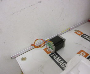 Шаговый электродвигатель 
Schrittmotor -P-
stepper motor
4 A - 165 Ncm
Flansch 2.2