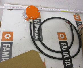 Энкодер
STANDARD ENCODER ED 58
ED 58-6-90000-05-D-S
Optischer inkrmentaler Drehgeber
gemäß Datenblatt E506
- 90.000 Impulse pro Umdrehung
- 6 Kanäle AA+BB/90°+MM
- RS422 Kabeltreiber-Ausgänge
- Versorgungsspannung 5 V TTL
- 6 mm Wellendurchmesser
- Servoflansch mit 50 mm Zentrierdurchmesser
- Kabelabgang seitlich mit Kabelverschraubung
- Kabellänge 1 m INDUcoder